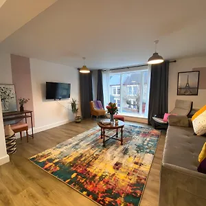 Riverside With 2br Flats At The Centre-parking-balcony Cambridge (Cambridgeshire)